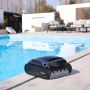 Beatbot AquaSense 2 draadloze zwembadrobot sfeerbeeld