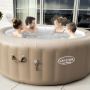 Bestway Lay-Z-Spa Palm Springs buiten met 4 mensen