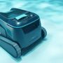 Dolphin Liberty 600 draadloze zwembadrobot in water