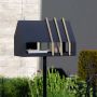 Heeej Open Framed Feeder vogelvoederhuisje op paal donkergrijs voorbeeld in tuin
