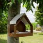 Heeej The Barn wand vogelvoederhuisj bruin & wit productfoto sfeerbeeld