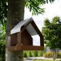 Heeej The Barn wand vogelvoederhuisj bruin & wit productfoto sfeerbeeld
