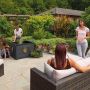 Hozelock Outdoor Aquarium terrasvijver voorbeeld in tuin