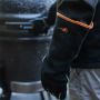 Mustang BBQ handschoenen leer sfeerfoto