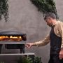 Witt Etna gas pizza oven Ø 41 cm Zwart in gebruik