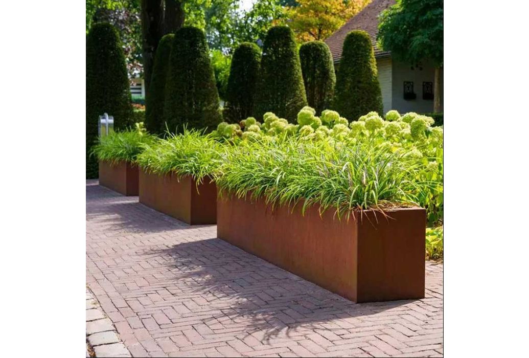 ADEZZ Cortenstaal plantenbak Carrez 300 x 100 x 60 cm sfeer