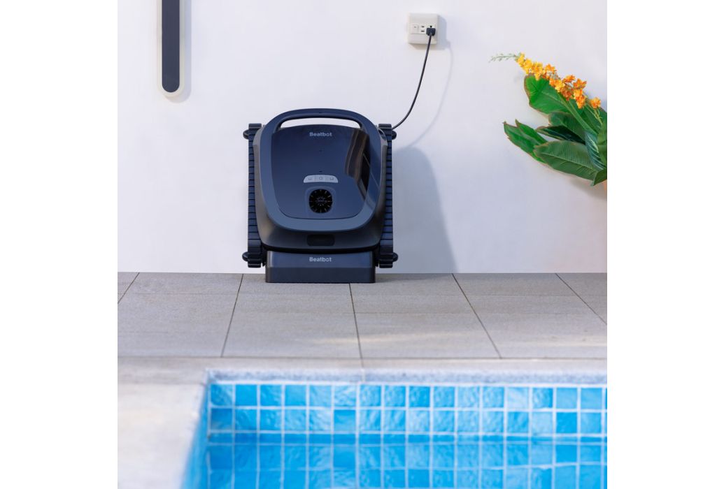 Beatbot AquaSense 2 draadloze zwembadrobot opladen