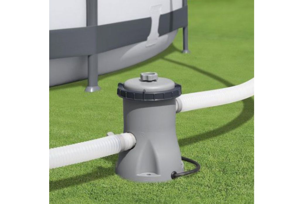 Bestway filterpomp 1,2 m³/u in gebruik