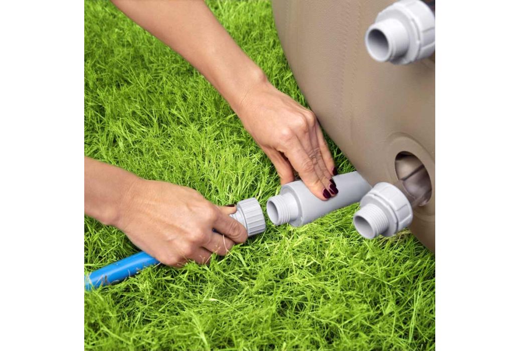 Bestway Lay-Z-Spa Palm Springs drainage plug aansluiten