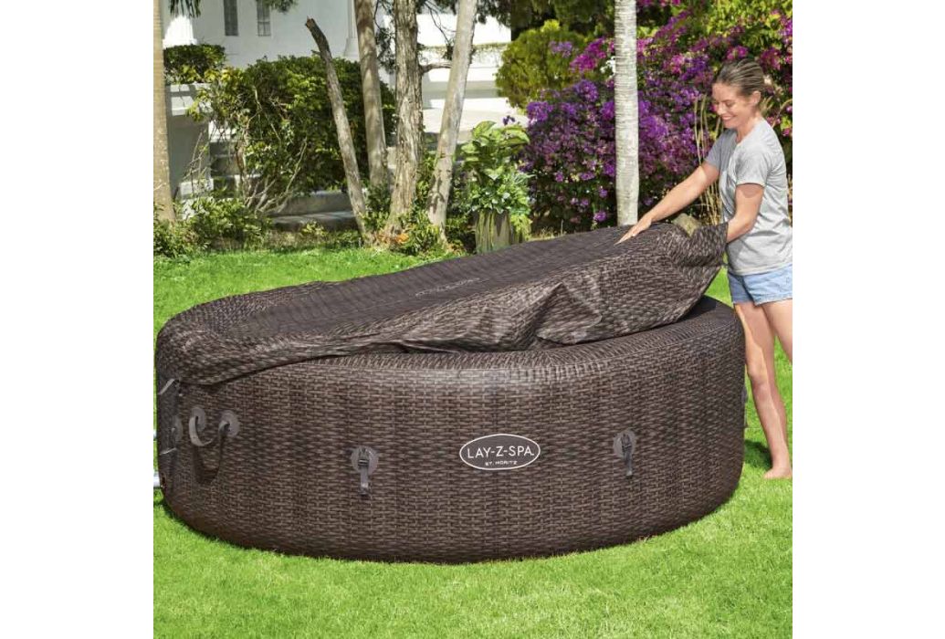 Bestway Lay-Z-spa St. Moritz cover opzetten
