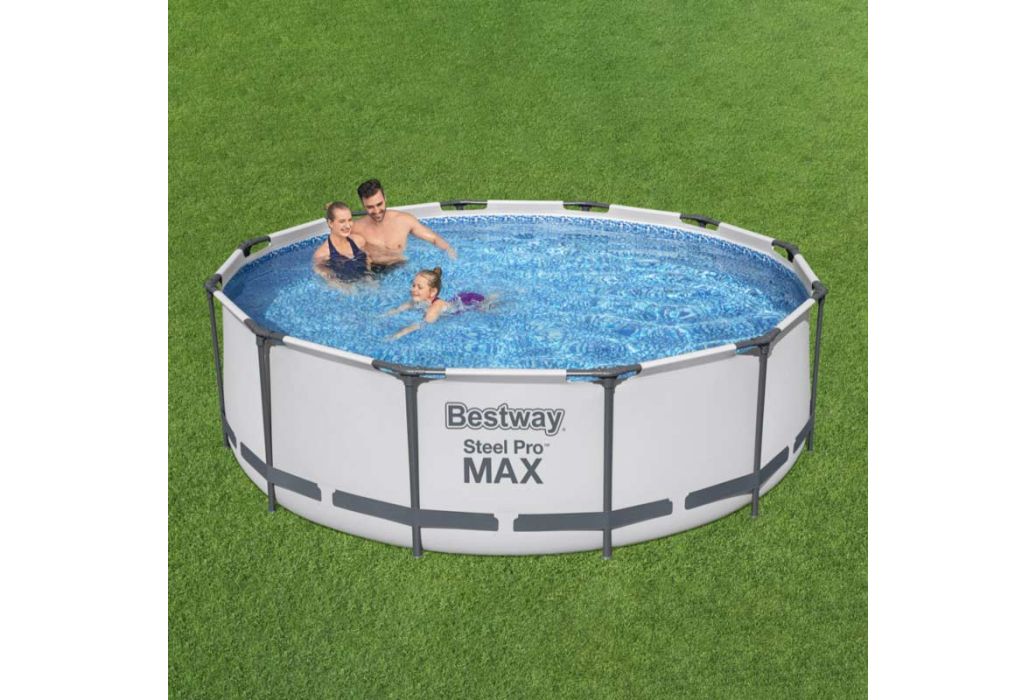 Bestway Steel Pro Max zwembad Ø 366 x 100 cm in gebruik