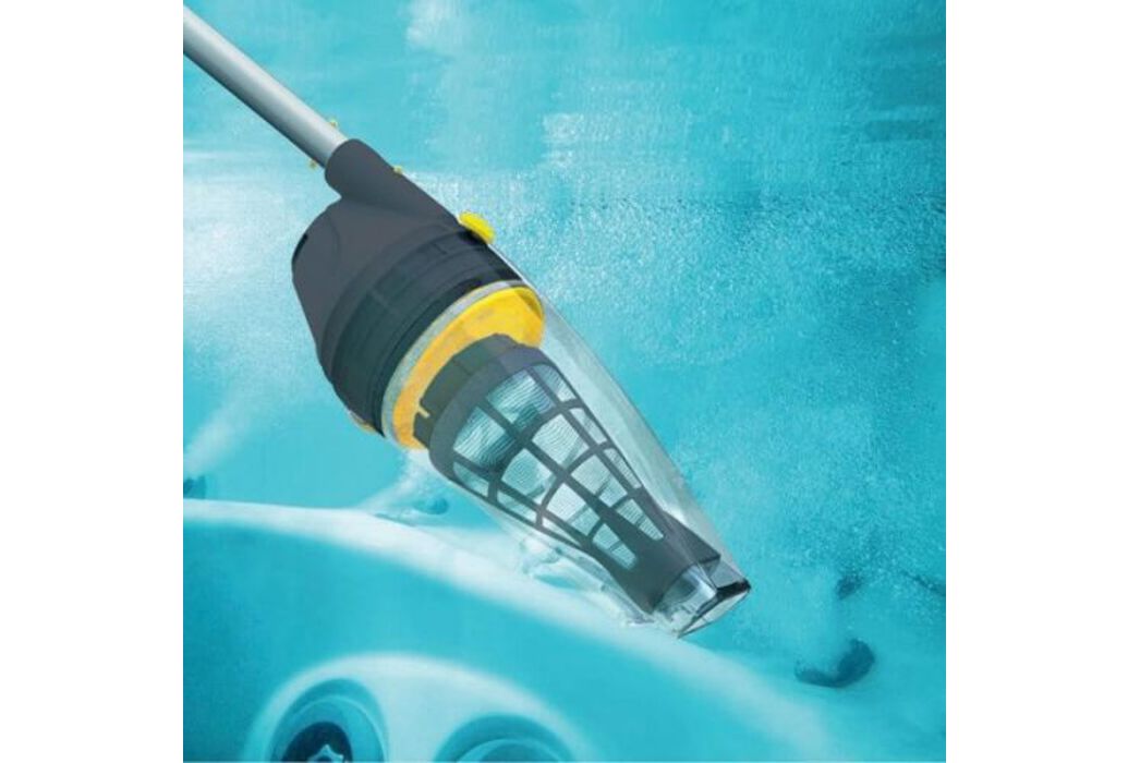 Comfortpool MAX-G7 oplaadbare zwembadstofzuiger onder water