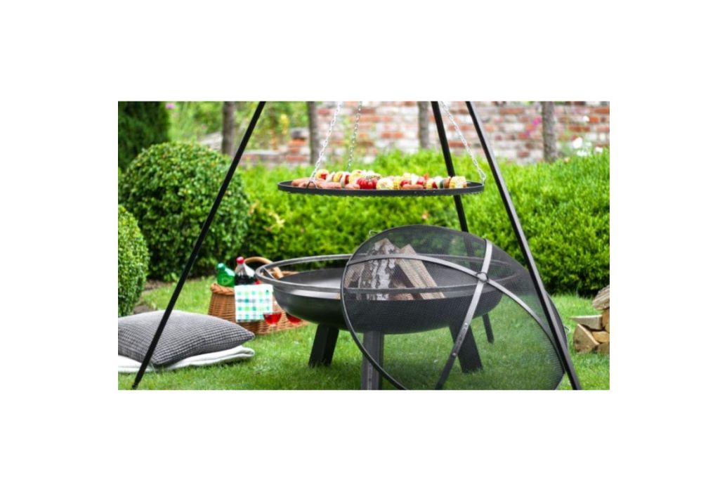 driepoot in de tuin