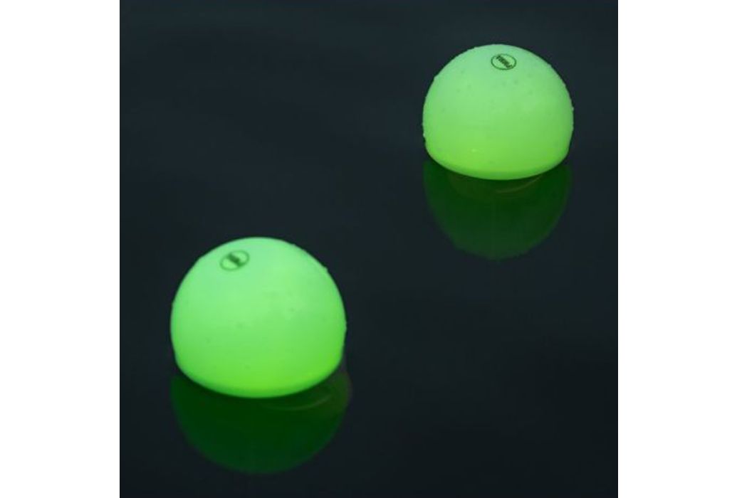 Finnlumor drijvende solar led lampjes RGB in water groen
