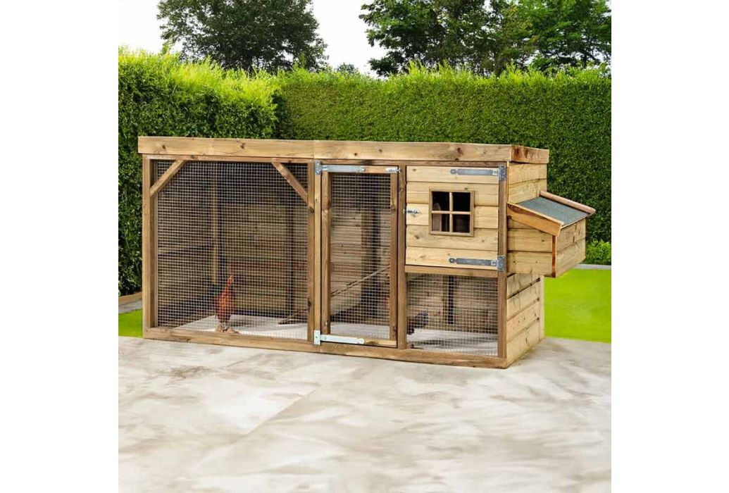 Glorenza kippenhok Loekie | 273 x 95 x 148 cm in een tuin