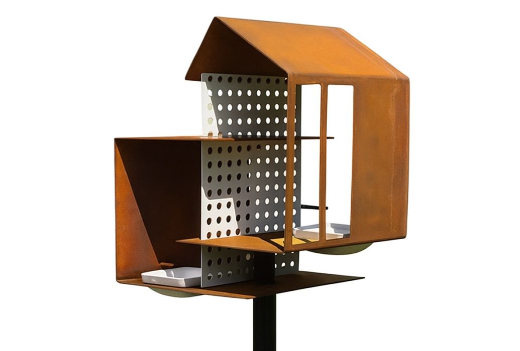 Heeej Tweet House vogelvoederhuisje op paal cortenstaal productfoto