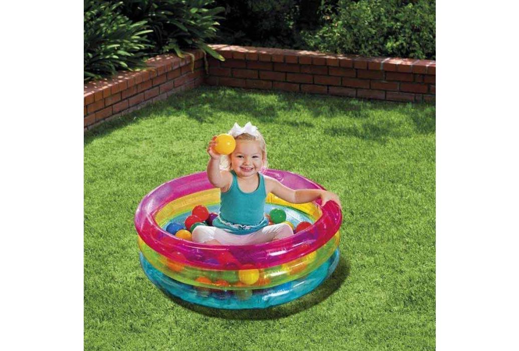 Intex baby ballenbad in gebruik