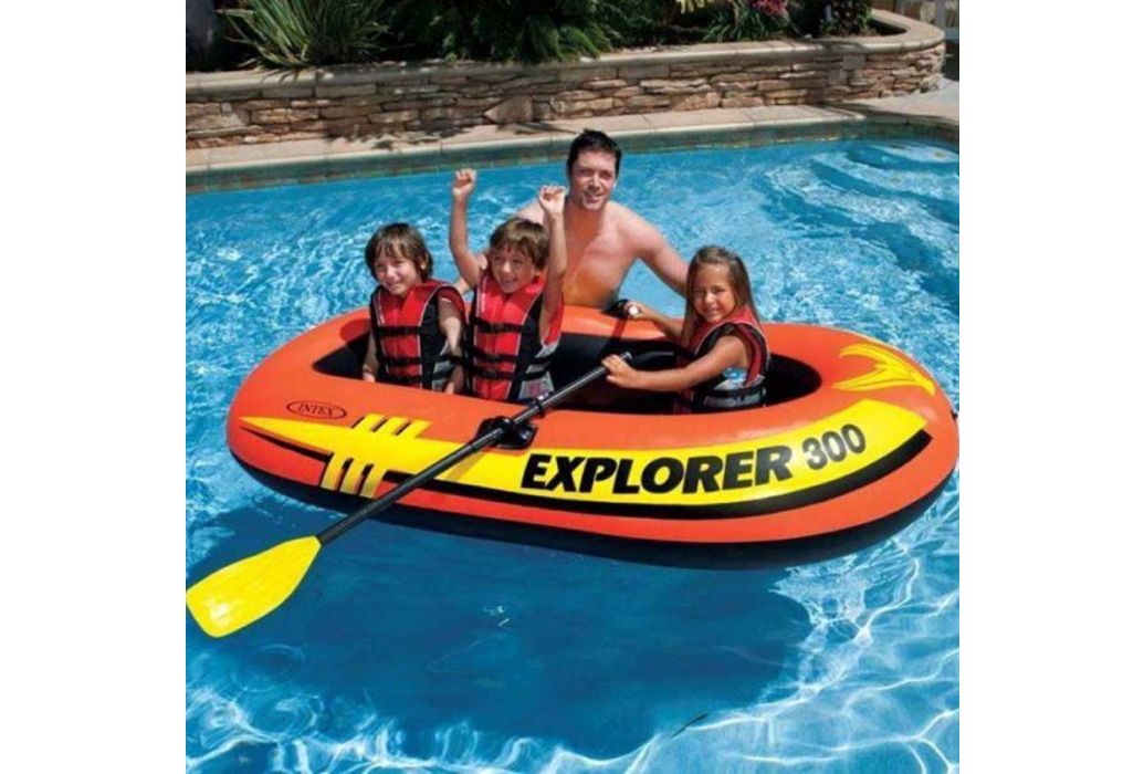 Intex Explorer Pro 300 set | 3 persoons in gebruik met 3 personen in boot