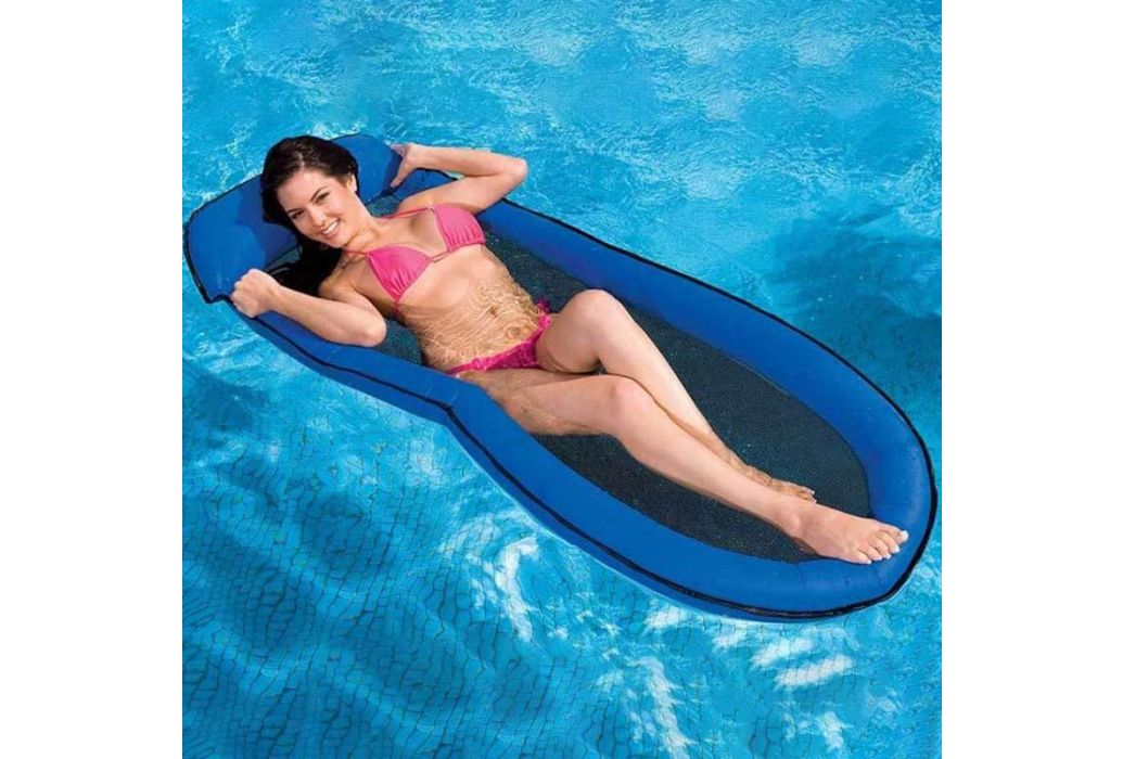 Intex Mesh Mats waterhangmat | blauw in gebruik