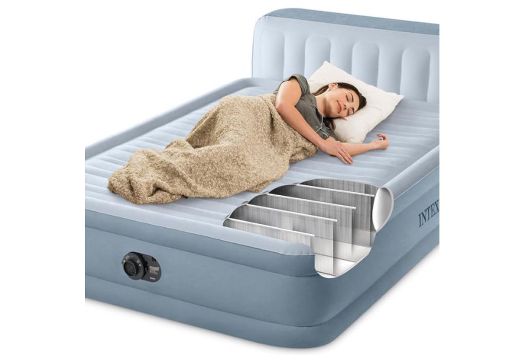 Intex Queen Plush met ingebouwde pomp 2 persoons binnenkant