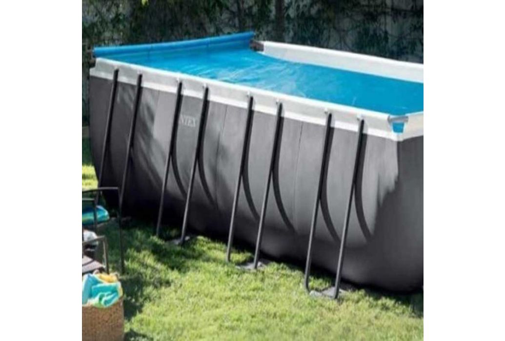 https://zwembadcompleet.nl intex-oproller in gebruik