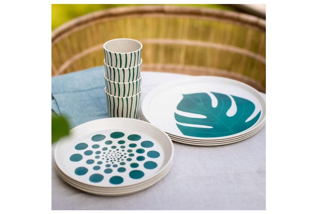 Koziol Bio Monstera campingservies set 16 stuks gedekte tafel