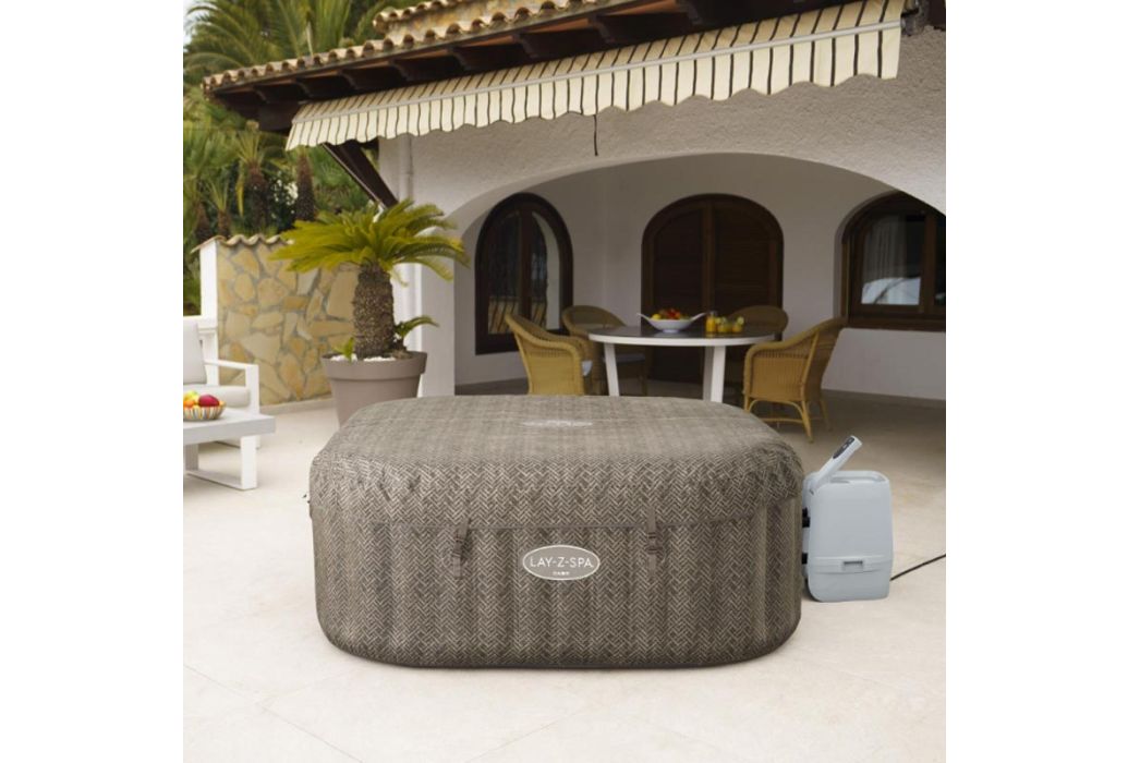 Lay-Z-Spa Cabo HydroJet opblaasbare spa buiten