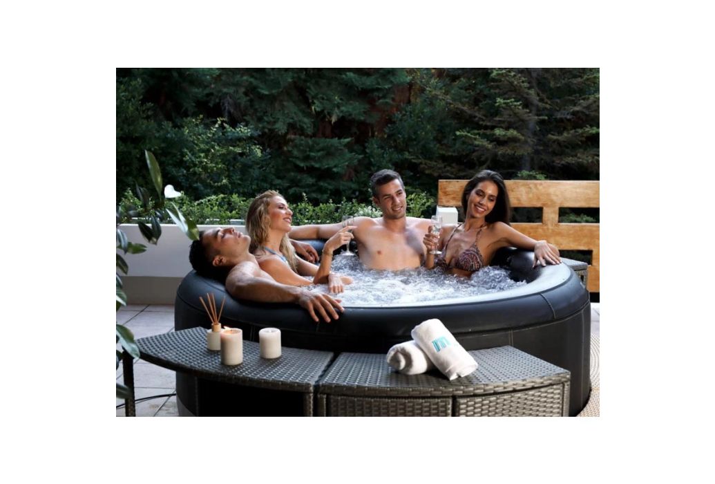 MSpa Premium Camaro opblaasbare spa 6 personen in gebruik