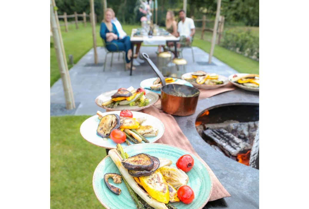 Quoco Piatto Medium Corten eten bereiden