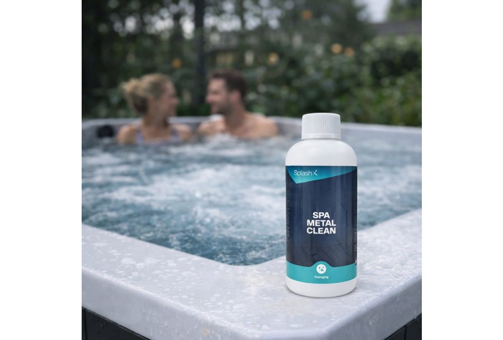 Splash-X Spa Metal Clean 1 liter sfeerbeeld