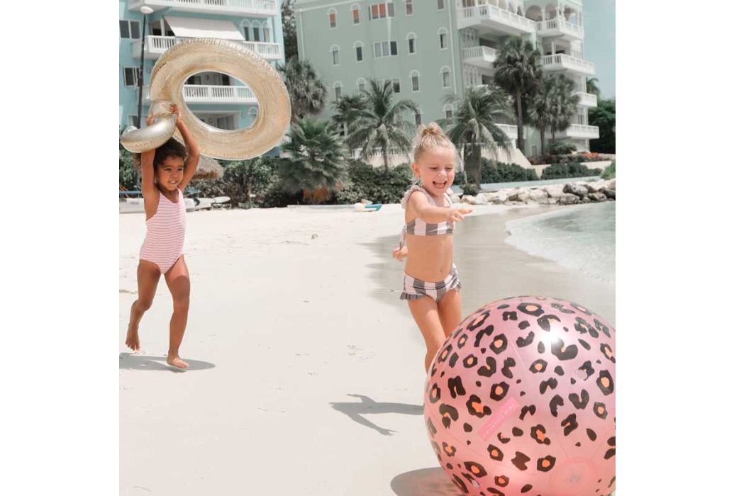 Swim Essentials opblaasbare bal sproeier | panterprint voorbeeld
