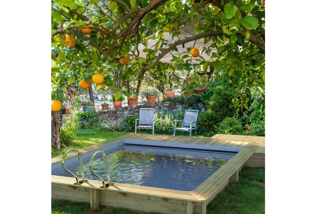 BWT Urban Pool | 420 x 350 cm in tuin met trap