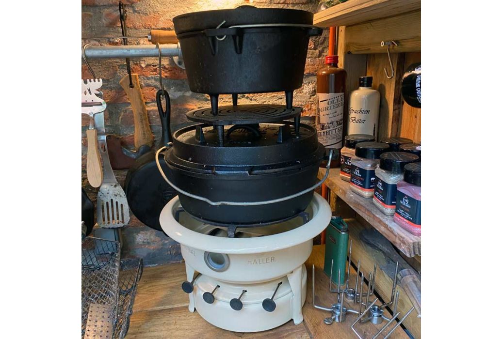 Valhal Dutch Oven gietijzer 8 liter verschillende opstellingen