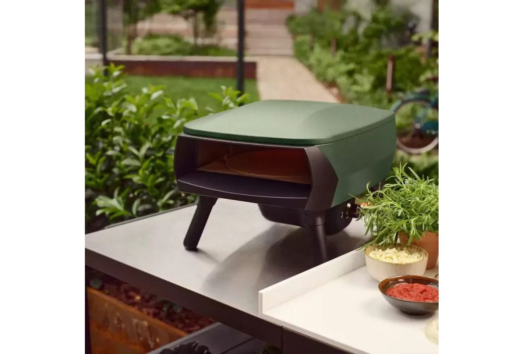 Witt Piccolo gas pizza oven Ø 41 cm Mat Groen in gebruik