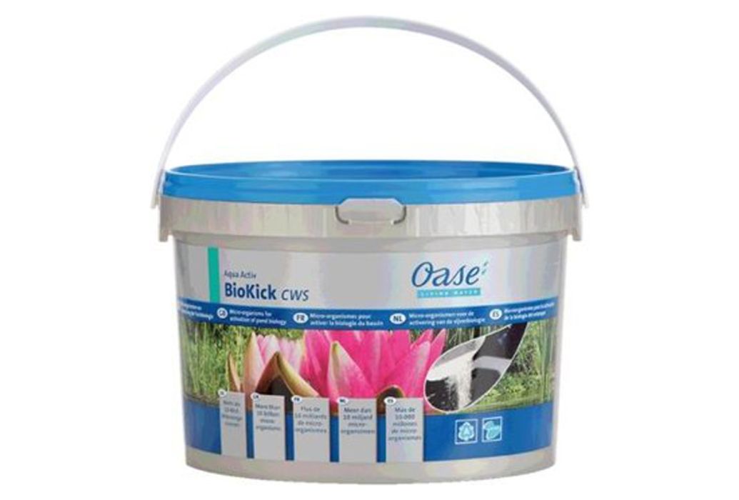 Oase BioKick AquaActiv Premium – Batteri Filtranti Concentrati Per Laghetti, 50 Miliardi Di Batteri/ml, Durata 36 Mesi